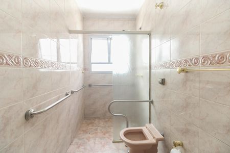 Casa para alugar com 180m², 3 quartos e 3 vagas Casa para alugar com 180m², 3 quartos e 3 vagasBanheiro Social