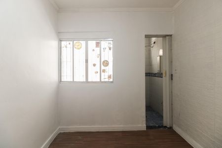 Casa para alugar com 180m², 3 quartos e 3 vagas Casa para alugar com 180m², 3 quartos e 3 vagasSuíte