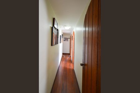 Apartamento à venda com 243m², 3 quartos e 2 vagasCorredor