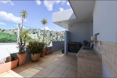 Apartamento à venda com 243m², 3 quartos e 2 vagasÁrea da Cobertura