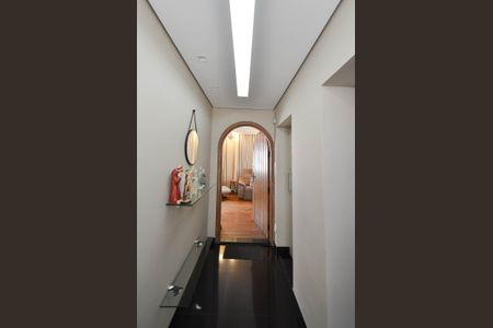 Apartamento à venda com 243m², 3 quartos e 2 vagasCorredor