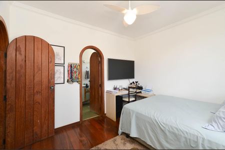 Suíte de apartamento à venda com 3 quartos, 243m² em Santo Antônio, Belo Horizonte