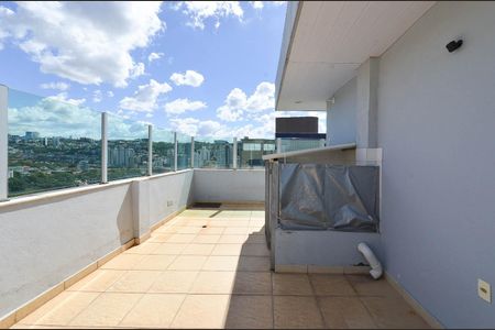 Apartamento à venda com 243m², 3 quartos e 2 vagasÁrea da Cobertura