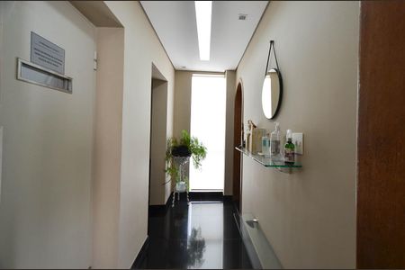 Apartamento à venda com 243m², 3 quartos e 2 vagasCorredor