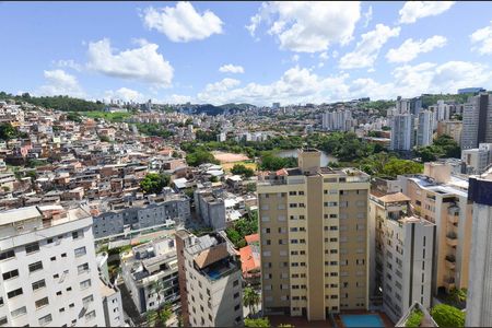Apartamento à venda com 243m², 3 quartos e 2 vagasVista