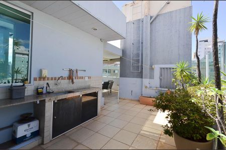 Apartamento à venda com 243m², 3 quartos e 2 vagasÁrea da Cobertura