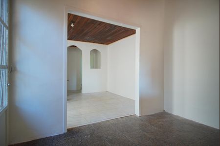 Sala de casa para alugar com 2 quartos, 110m² em Farrapos, Porto Alegre