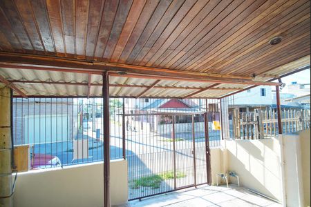 Sala - Vista de casa para alugar com 2 quartos, 110m² em Farrapos, Porto Alegre