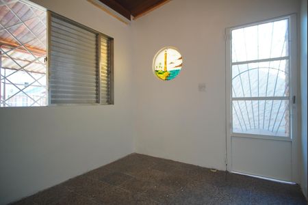 Sala de casa para alugar com 2 quartos, 110m² em Farrapos, Porto Alegre