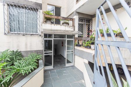 Apartamento para alugar com 280m², 3 quartos e 2 vagas Apartamento para alugar com 280m², 3 quartos e 2 vagasHall de entrada