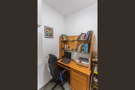 Apartamento para alugar com 280m², 3 quartos e 2 vagas Apartamento para alugar com 280m², 3 quartos e 2 vagasQuarto de Serviço/Escritório 1