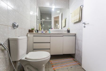 Apartamento para alugar com 280m², 3 quartos e 2 vagas Apartamento para alugar com 280m², 3 quartos e 2 vagasBanheiro Social