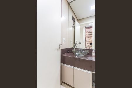 Apartamento para alugar com 280m², 3 quartos e 2 vagas Apartamento para alugar com 280m², 3 quartos e 2 vagasLavabo no Escritório 2 na Cobertura