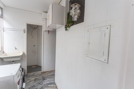 Apartamento para alugar com 280m², 3 quartos e 2 vagas Apartamento para alugar com 280m², 3 quartos e 2 vagasÁrea de Serviço