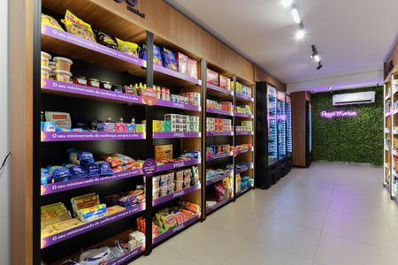 Apartamento para alugar com 61m², 3 quartos e 1 vaga Apartamento para alugar com 61m², 3 quartos e 1 vagaÁrea comum - Mini-mercado