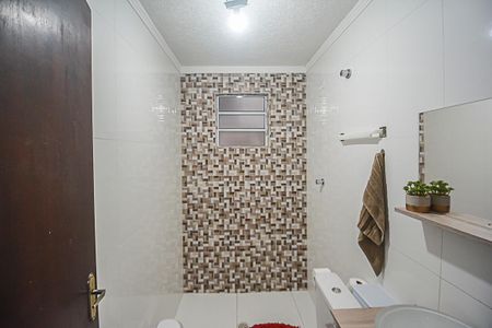 Casa à venda com 166m², 2 quartos e 1 vagaBanheiro