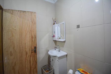 Casa à venda com 166m², 2 quartos e 1 vagaBanheiro da Suíte 2