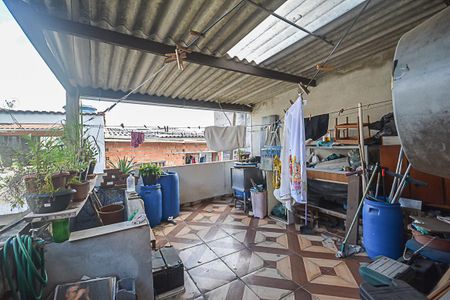Casa à venda com 166m², 2 quartos e 1 vagaQuintal