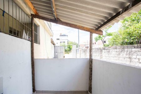 Casa para alugar com 44m², 1 quarto e sem vagaÁrea de Serviço