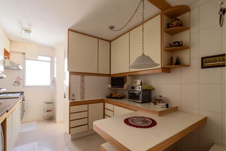 Apartamento à venda com 89m², 2 quartos e 2 vagasCozinha