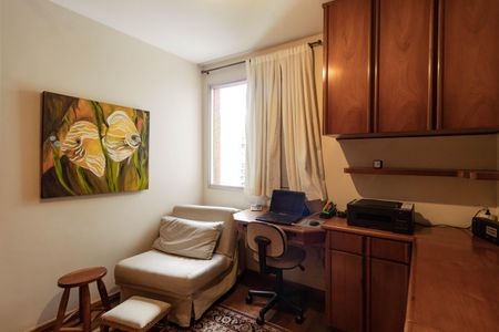 Apartamento à venda com 89m², 2 quartos e 2 vagasEscritório