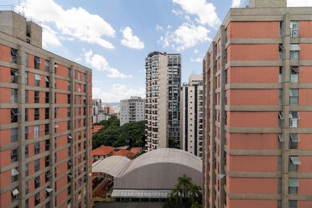 Apartamento à venda com 89m², 2 quartos e 2 vagasVaranda