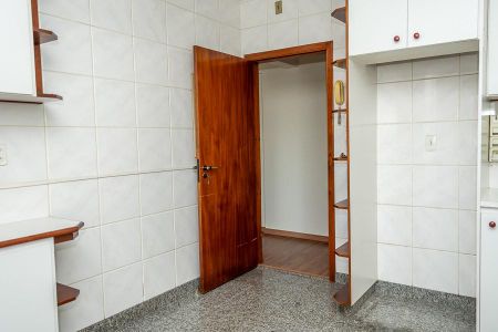 Apartamento para alugar com 133m², 3 quartos e 2 vagas Apartamento para alugar com 133m², 3 quartos e 2 vagasCozinha
