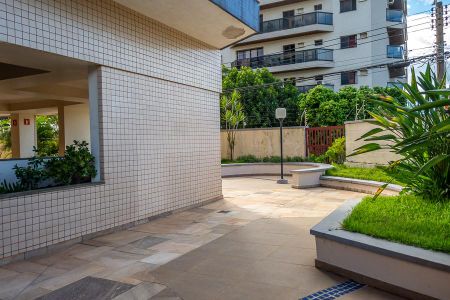 Apartamento para alugar com 133m², 3 quartos e 2 vagas Apartamento para alugar com 133m², 3 quartos e 2 vagasÁrea Comum-Jardim