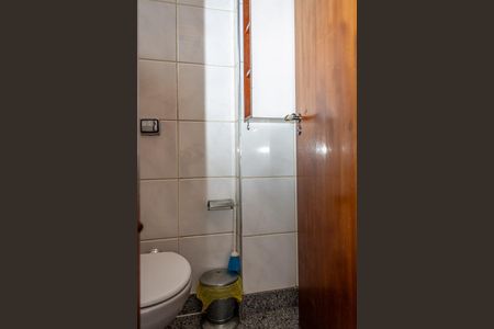 Apartamento para alugar com 133m², 3 quartos e 2 vagas Apartamento para alugar com 133m², 3 quartos e 2 vagasBanheiro de serviço