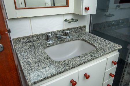 Apartamento para alugar com 133m², 3 quartos e 2 vagas Apartamento para alugar com 133m², 3 quartos e 2 vagasBanheiro Social