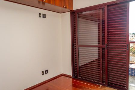 Apartamento para alugar com 133m², 3 quartos e 2 vagas Apartamento para alugar com 133m², 3 quartos e 2 vagasQuarto 2