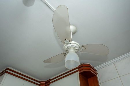 Apartamento para alugar com 133m², 3 quartos e 2 vagas Apartamento para alugar com 133m², 3 quartos e 2 vagasDetalhe Cozinha-Ventilador de teto