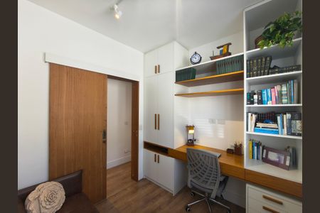 Apartamento à venda com 107m², 3 quartos e 2 vagasQuarto 2 / Escritório