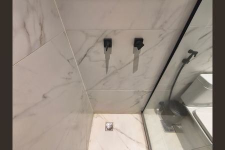 Apartamento à venda com 107m², 3 quartos e 2 vagasBanheiro Social