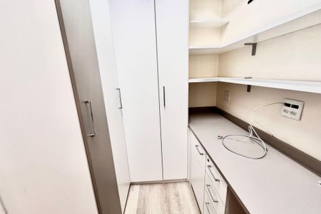 Apartamento à venda com 50m², 1 quarto e sem vagaEscritório 