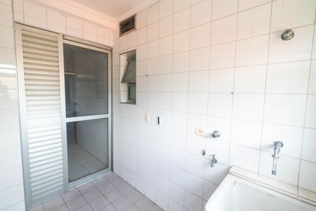 Apartamento à venda com 96m², 3 quartos e 3 vagas Apartamento à venda com 96m², 3 quartos e 3 vagasLavanderia