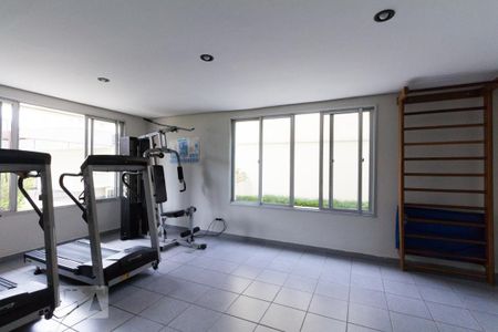 Apartamento à venda com 96m², 3 quartos e 3 vagas Apartamento à venda com 96m², 3 quartos e 3 vagasÁrea comum - Academia