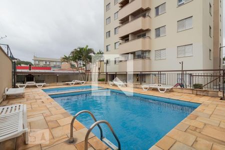 Apartamento à venda com 96m², 3 quartos e 3 vagas Apartamento à venda com 96m², 3 quartos e 3 vagasÁrea comum - Piscina