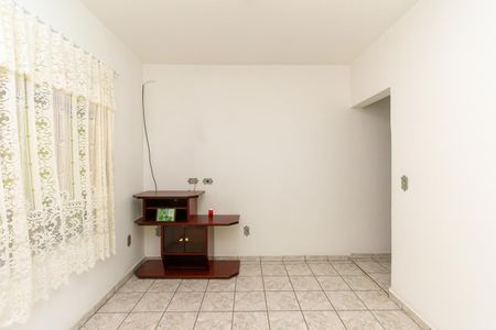 Casa para alugar com 90m², 1 quarto e 1 vaga