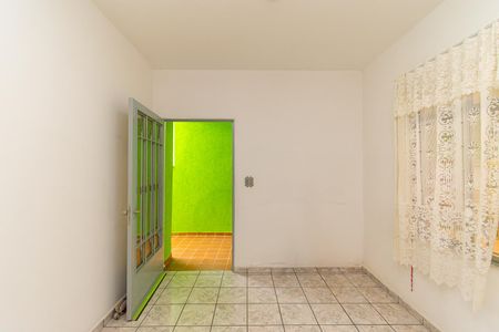 Sala de casa para alugar com 1 quarto, 90m² em Capão do Embira, São Paulo