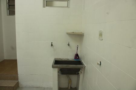 Casa para alugar com 75m², 1 quarto e 1 vagaÁrea de Serviço