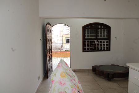 Casa para alugar com 75m², 1 quarto e 1 vagaSuíte