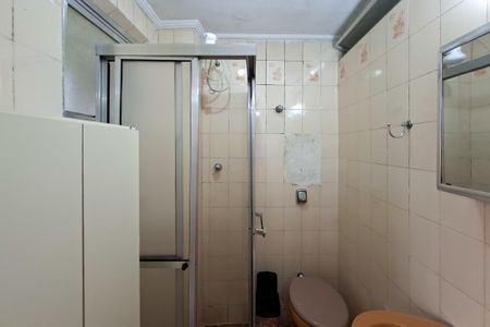 Apartamento para alugar com 70m², 2 quartos e sem vagaBanheiro da Suíte