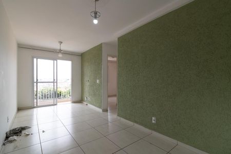 Sala de apartamento para alugar com 2 quartos, 60m² em Jardim Três Marias, São Paulo