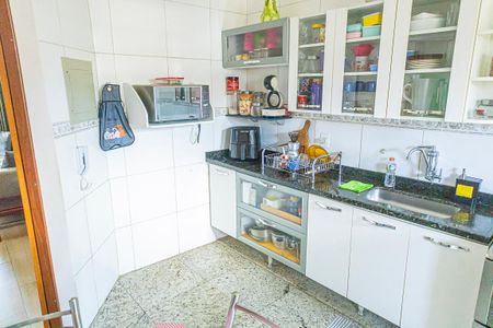 Apartamento à venda com 160m², 3 quartos e 2 vagasCozinha