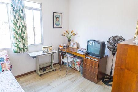 Apartamento à venda com 160m², 3 quartos e 2 vagasQuarto  2