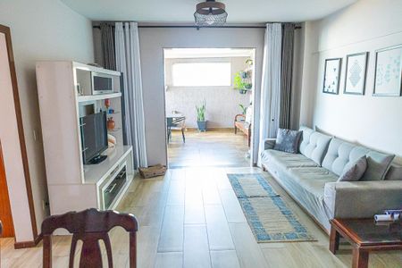 Sala de apartamento à venda com 3 quartos, 160m² em Heliópolis, Belo Horizonte