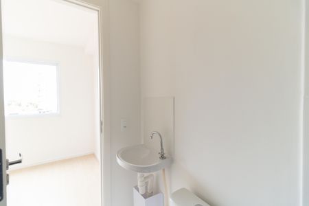 Banheiro  de kitnet/studio à venda com 1 quarto, 17m² em Vila Dom Pedro I, São Paulo