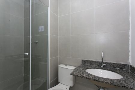 Apartamento à venda com 43m², 2 quartos e 1 vaga Apartamento à venda com 43m², 2 quartos e 1 vagaBanheiro Social