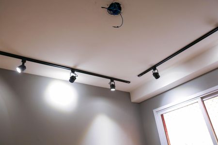 Apartamento à venda com 76m², 3 quartos e 2 vagas Apartamento à venda com 76m², 3 quartos e 2 vagasCloset do Quarto suite ( 2º Quarto )